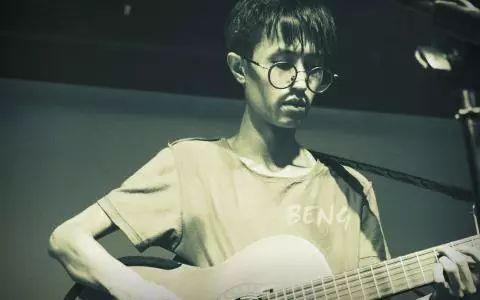 最新流行歌曲與力量的融合，變化、學習與自信的力量之歌