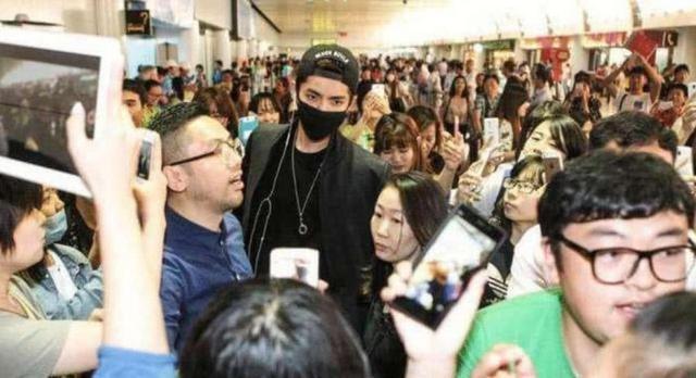 薛之謙最新接機視頻，科技與生活完美融合的高科技體驗之旅